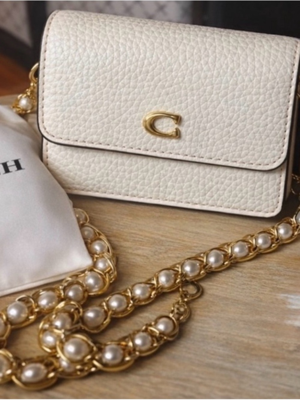 Coach White Pebbled Leather Flap Card Case Chain Wallet